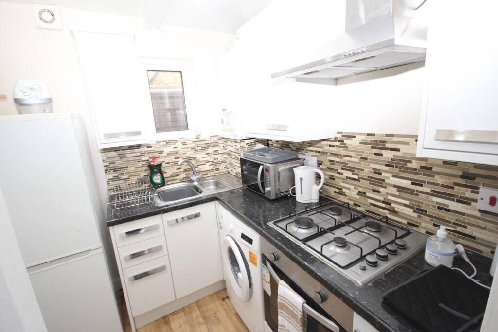 Willesden Lodge London Kültér fotó