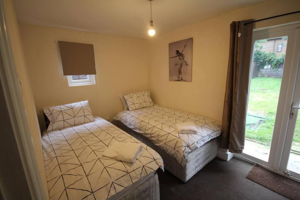 Willesden Lodge London Kültér fotó